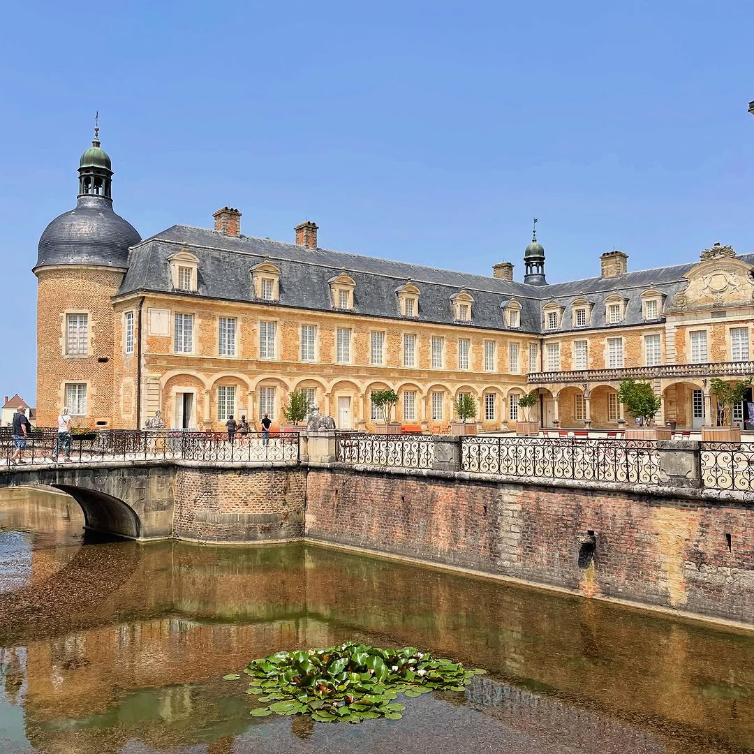 Château de Pierre-de-Bresse - Nomazia